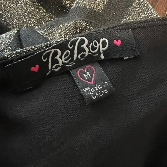 BeBop Women’s Black and Metallic Gold Zigzag Print Fit & Flare Sleeveless Dress - Picture 3 of 6